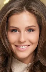 Леонела Мантурова